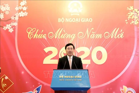 Vicepremier vietnamita destaca aporte de prensa a materialización de política exterior