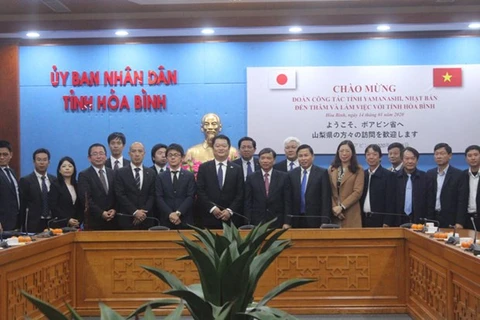 Visita delegación japonesa provincia vietnamita de Hoa Binh