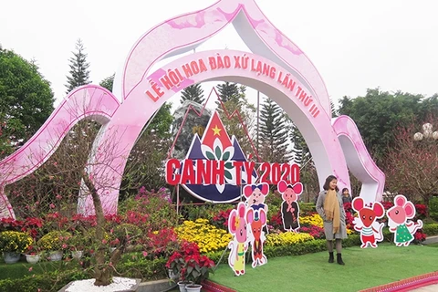 Inauguran Festival de flores de durazno en la provincia vietnamita de Lang Son