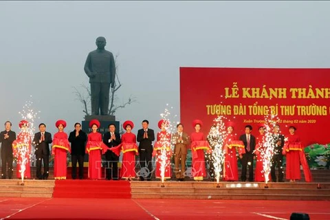 Inauguran en provincia vietnamita estatua de exsecrectario general del Partido Comunista