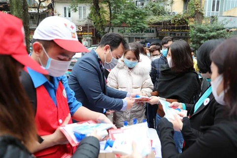 Intensifica Cruz Roja de Vietnam divulgación de medidas preventivas contra el coronavirus
