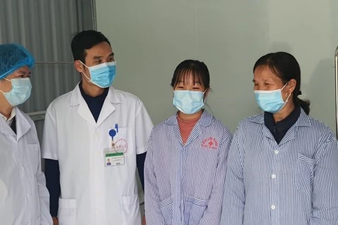 Más pacientes de COVID-9 dados de alta en Vietnam
