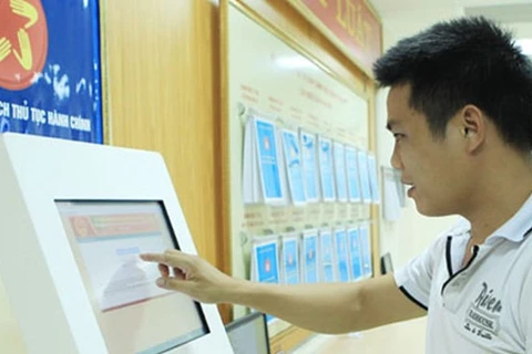 Registran más de 50 mil usuarios en portal nacional de servicios públicos de Vietnam