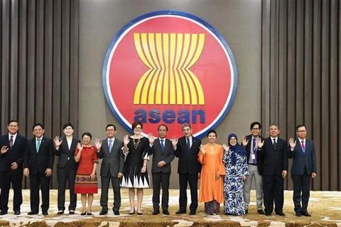 ASEAN y Canadá promueven cooperación integral 