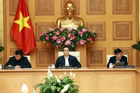 Vicepremier vietnamita pide vigilancia estricta a viajeros que regresan de zonas afectadas por coronavirus