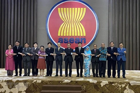 Destacan éxitos de la cooperación ASEAN + 3
