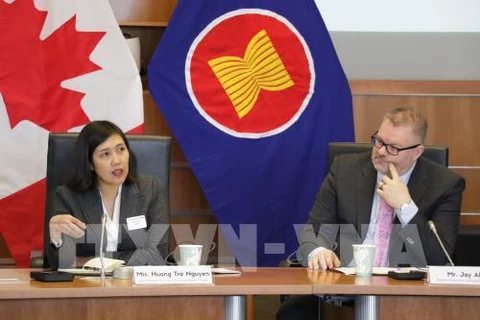 ASEAN y Canadá estudian la firma de Tratado de Libre Comercio bilateral