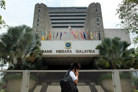 Reduce Malasia tasa de interés clave para apoyar crecimiento económico
