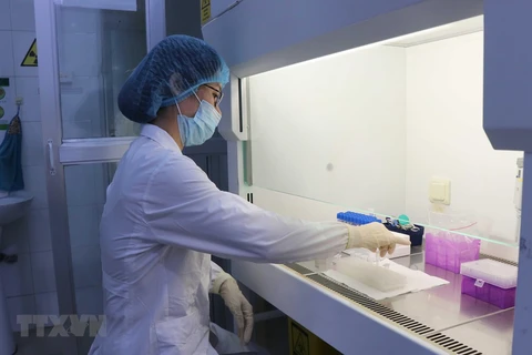 Sospechosos con COVID-19 en Hanoi dieron negativo en prueba de detección del virus