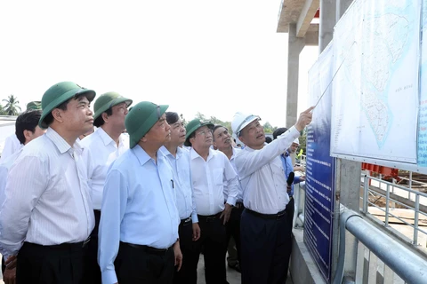 Apoya gobierno de Vietnam a provincias afectadas por salinización 