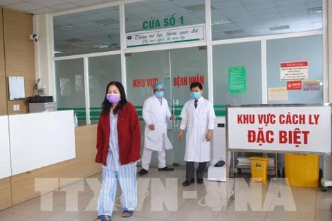 Mayoría de pacientes de COVID-19 en Vietnam reporta estado de salud estable