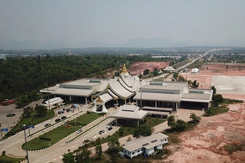 Cierran puente de amistad Tailandia-Laos por COVID-19