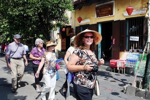 Número de turistas a Vietnam en marzo disminuye significativamente