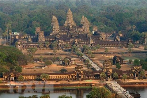 Camboya ofrece ayuda financiera a trabajadores del sector turístico 