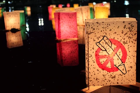 Hanoi recolecta firmas en apoyo a la abolición de las armas nucleares 