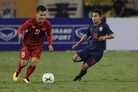 Futbolista vietnamita se incorpora a lucha contra el COVID-19 