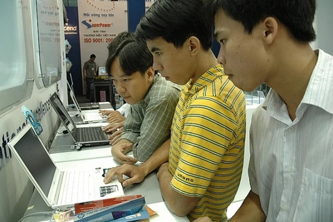 Venta de computadoras en Vietnam registra fuerte aumento por el COVID-19 