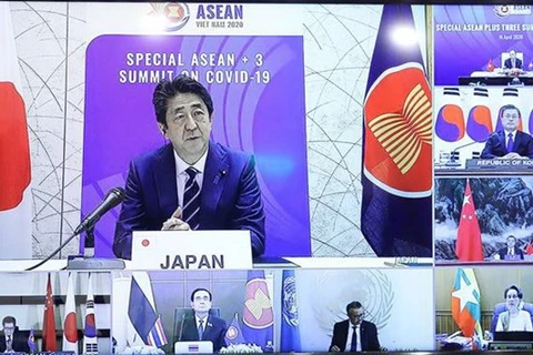 Cooperación ASEAN-Asia Oriental es la “llave” para hacer frente al COVID-19, afirma premier japonés