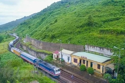 Comenzará Vietnam renovación de línea ferrocarril Norte-Sur 