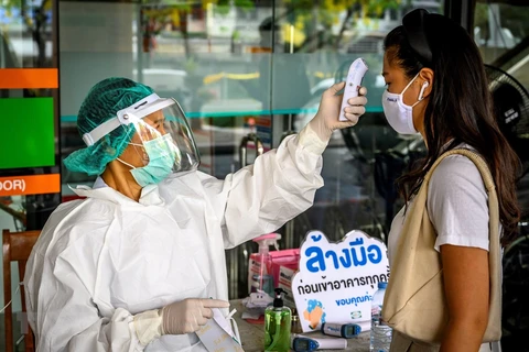 Tailandia rebaja a un dígito los casos diarios del COVID-19 reportados