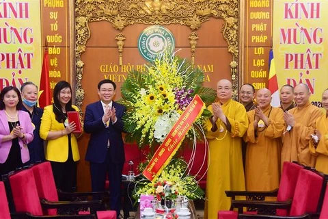 Felicitan dirigentes de Hanoi a Sangha Budista de Vietnam por el Día de Vesak