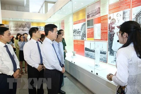 Abre sus puertas en Hanoi exposición sobre Presidente Ho Chi Minh 