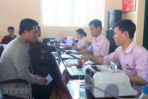 Refinancia Banco de Políticas Sociales de Vietnam préstamos para afectados por COVID-19