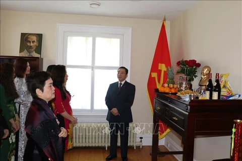 Proyectan establecer una sala de exposiciones sobre Presidente Ho Chi Minh en Canadá