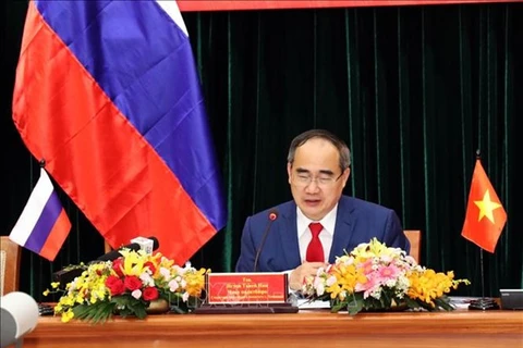 Vietnam y Rusia efectúan teleconferencia en marca 130 años del natalicio del Presidente Ho Chi Minh