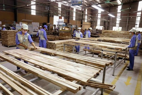 Sector maderero de Vietnam experimenta resultado alentador en exportaciones