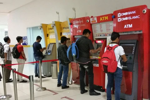 Reanudará Malasia horario de funcionamiento habitual de cajeros automáticos