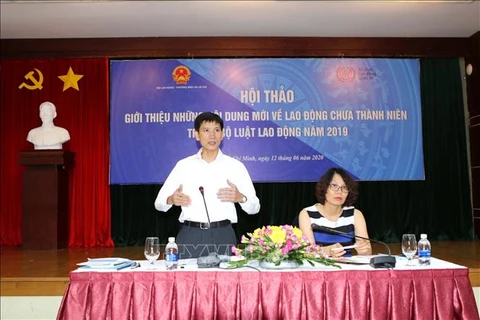 Analizan en Vietnam normas jurídicas relacionadas con empleados adolecentes