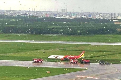 Numerosos vuelos afectados por cierre temporal del aeropuerto Tan Son Nhat