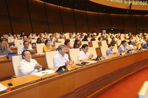 Continúan actividades del noveno período de sesiones del Parlamento vietnamita