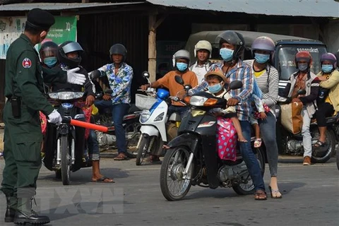 Levanta Camboya limitación de traslado por frontera con Vietnam