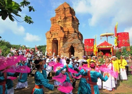 Provincia vietnamita de Binh Thuan celebrará festival Kate de la etnia Cham Brahmán