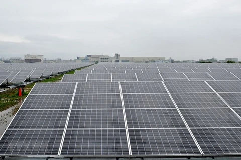 Países del Sudeste Asiático apuntan a desarrollar plantas flotantes de energía solar 