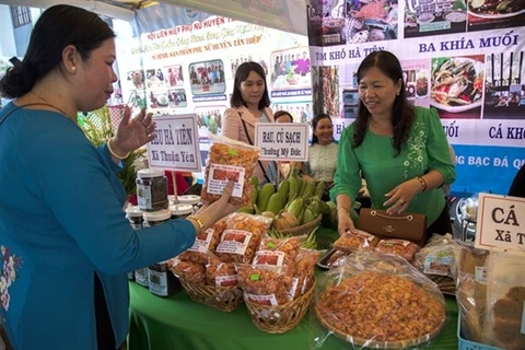 Provincia vietnamita de Kien Giang invierte fondo millonario en programa “Una Comuna, Un Producto”
