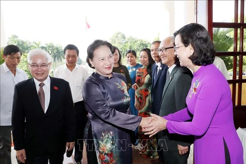 Elogia presidenta del Parlamento vietnamita esfuerzos de Binh Phuoc para impulsar crecimiento económico