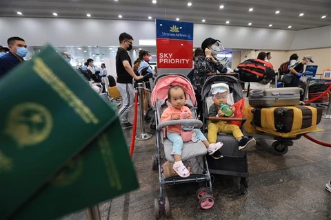 Repatrían a cerca de 300 ciudadanos vietnamitas desde Rusia a causa del COVID-19