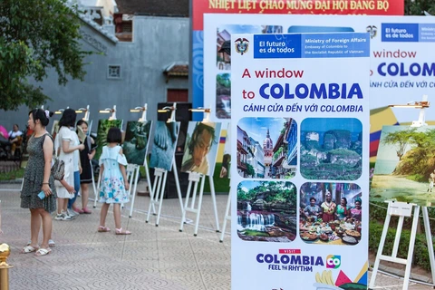 Efectúan exposición fotográfica de paisajes colombianos en Vietnam