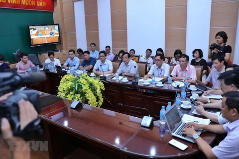 Instan al sistema hospitalario de Vietnam a incrementar la vigilancia ante el COVID-19