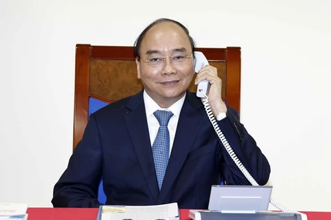 Premier vietnamita mantiene conversaciones telefónicas con presidenta de la CE