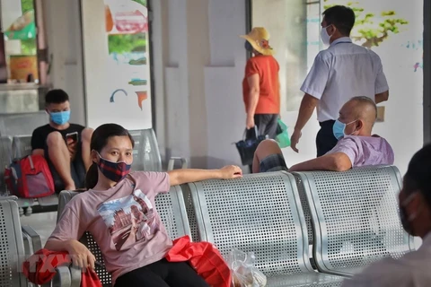 Hanoi urge empresas de viaje a posponer programas turísticos