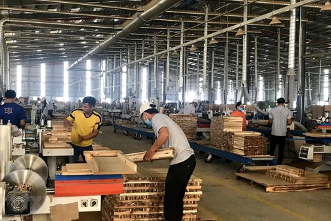 Exportaciones de madera y productos derivados de Vietnam aumentan en seis por ciento
