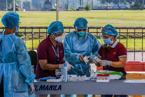 Filipinas se convierte en el país con mayor número de casos del COVID-19 en el Sudeste Asiático