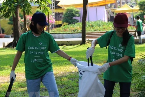 La juventud vietnamita confía en el futuro de su país