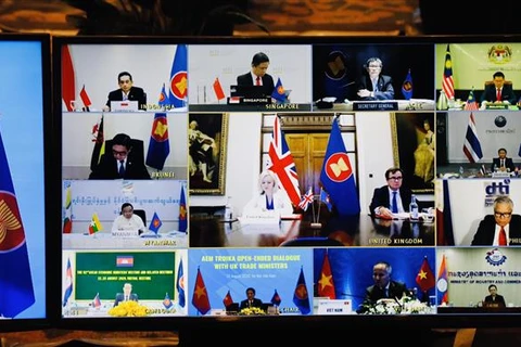 Buscan ASEAN y Reino Unido aliviar impactos económicos de COVID-19 