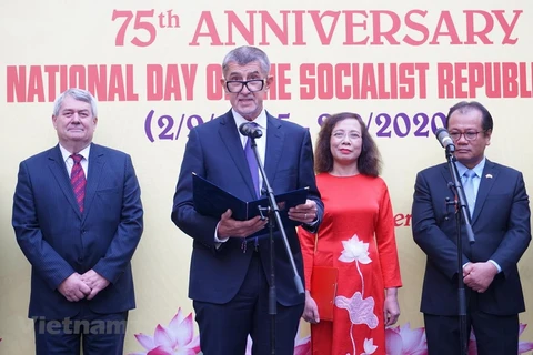  Resaltan lazos entre Hanoi y otros estados en ocasión del Día Nacional de Vietnam 