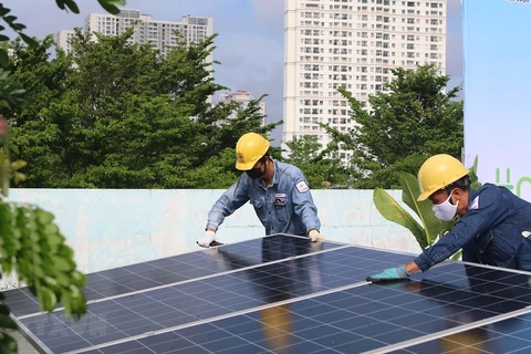 Efectuarán exposición en línea sobre energía solar en Vietnam